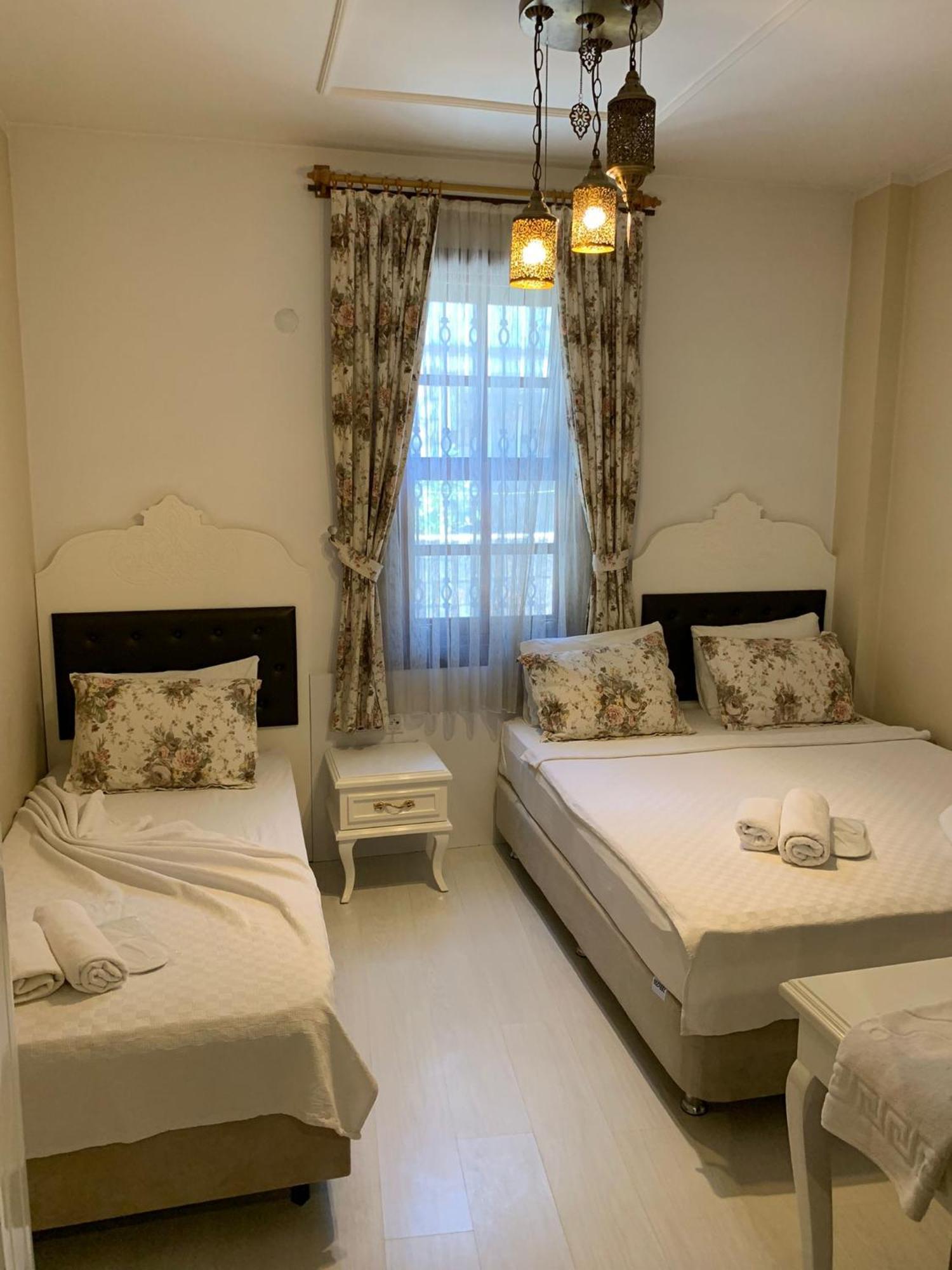 Kaleici Ozkavak Hotel Antalya Room photo