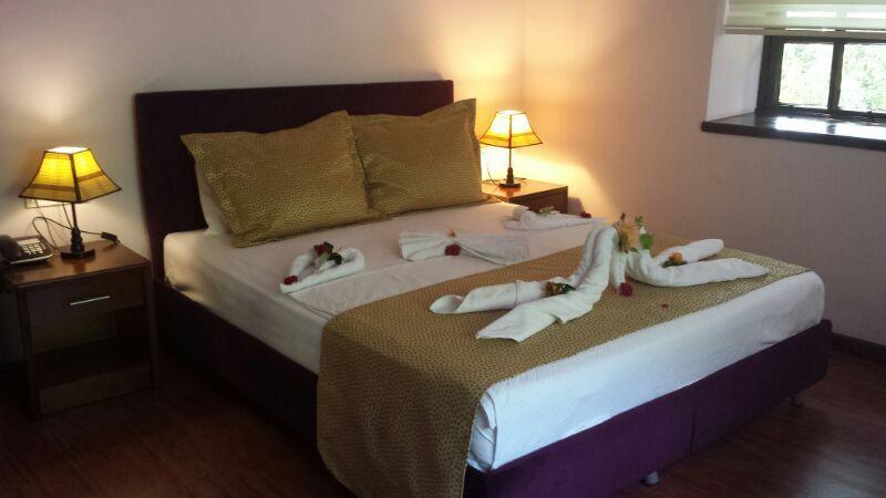 Kaleici Ozkavak Hotel Antalya Room photo