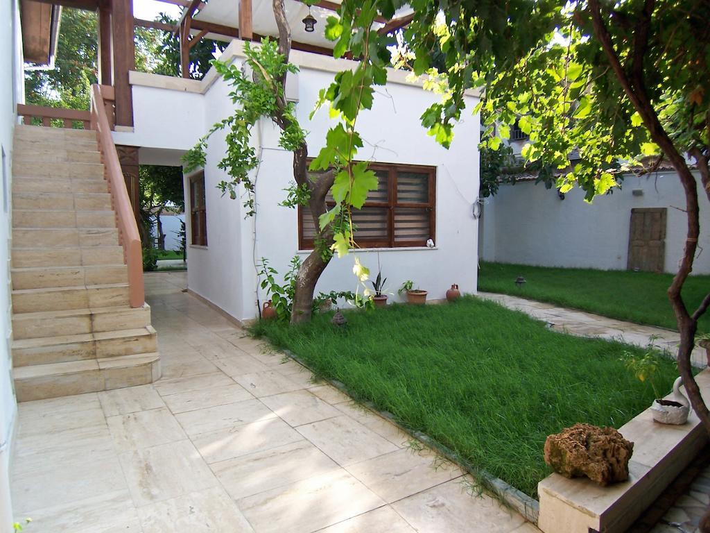Kaleici Ozkavak Hotel Antalya Exterior photo